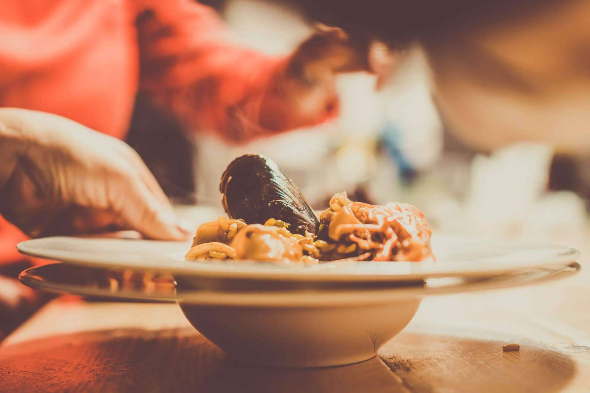 Paella cooking class in Barcelona and tour to the La Boquería market