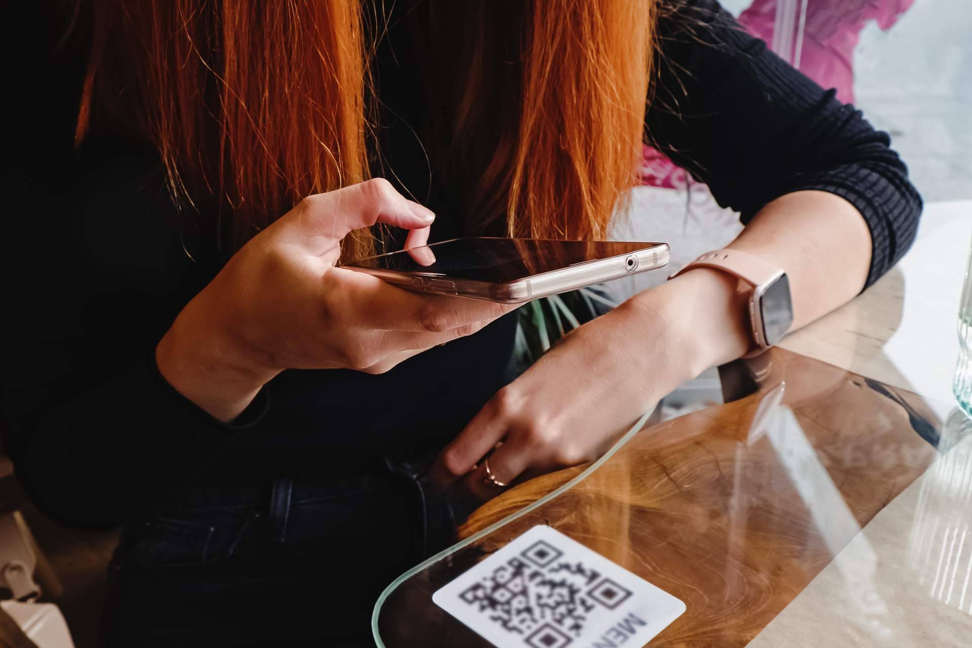 Improve the branding of a restaurant with a menu maker app