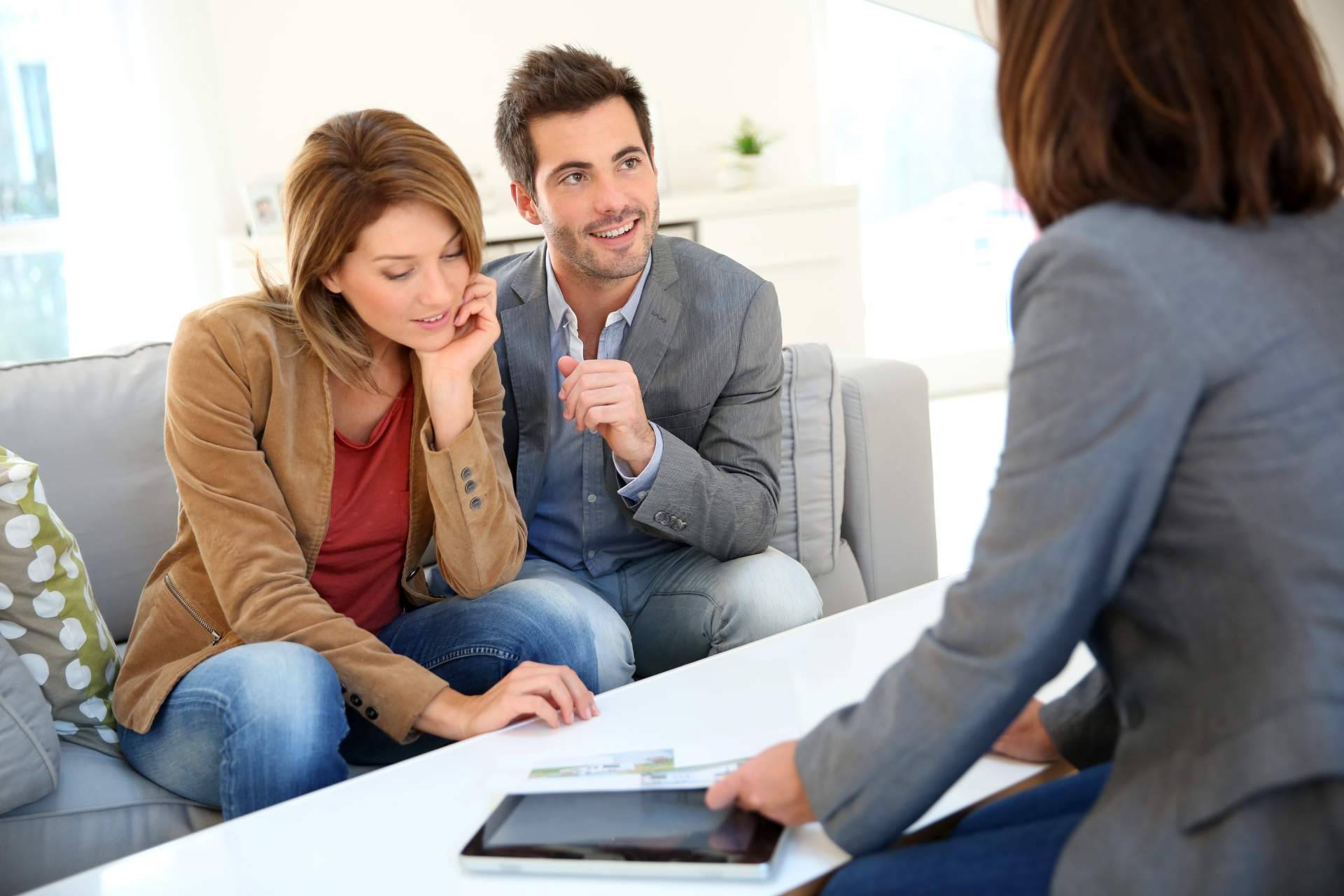 GRUPO PREIC offers financial advisory services for various types of businesses in Panama