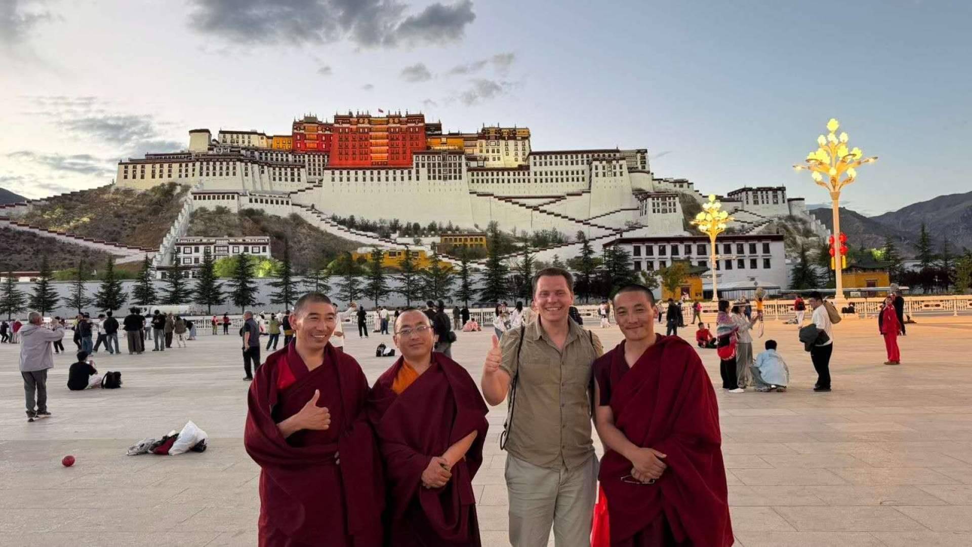Tibet Travel Rebounds in 2026 as World's Highest Railway Turns 20